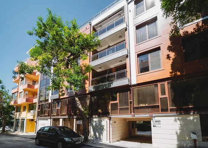 Apartment Andreya's Sea Apartment-beach, Sea Garden ,old Town, Free Parking, Free Evcharging Station Varna