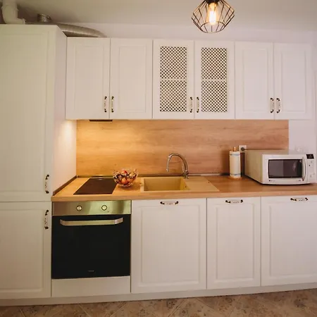 Daire Andreya's Sea Apartment-beach, Sea Garden ,old Town, Free Parking, Free Evcharging Station Varna