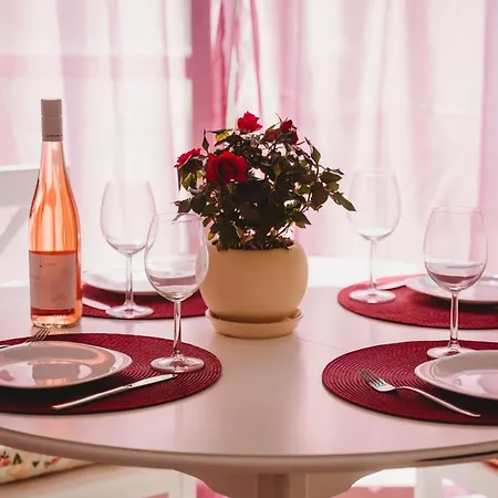 Andreya's Sea Apartment-beach, Sea Garden ,old Town, Free Parking, Free Evcharging Station Daire